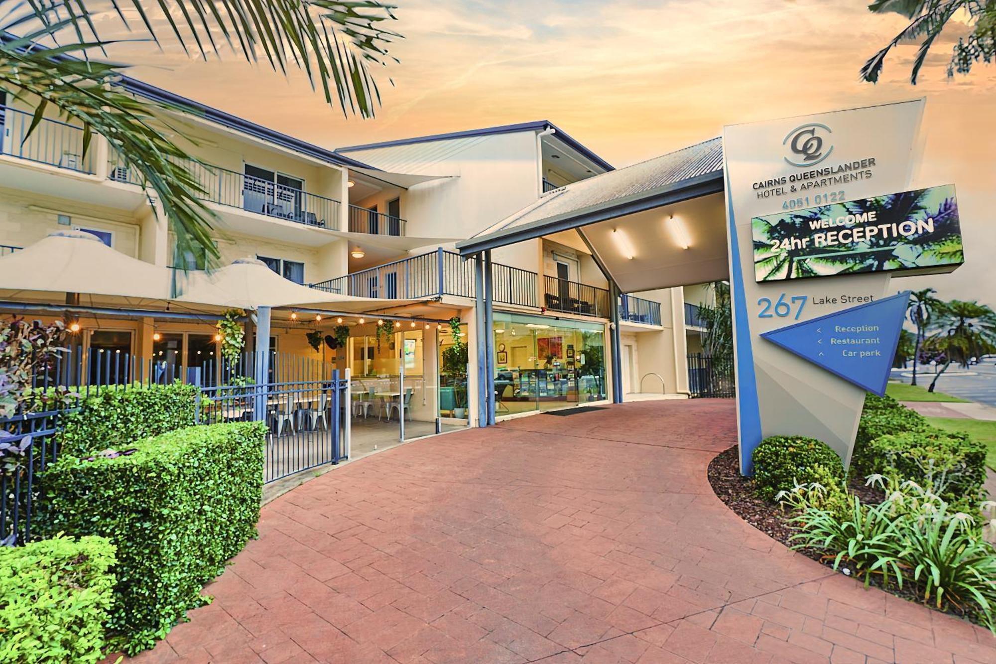 Cairns Queenslander Hotel & Apartments Exterior photo